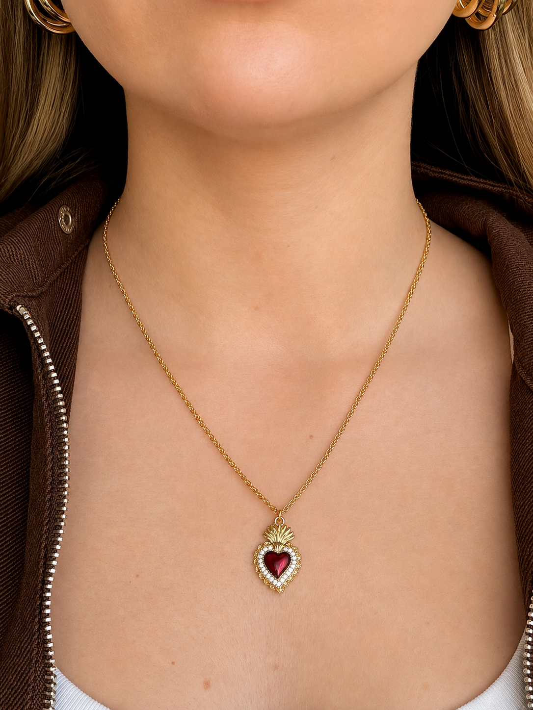 COLLAR SAGRADO CORAZÓN ORO
