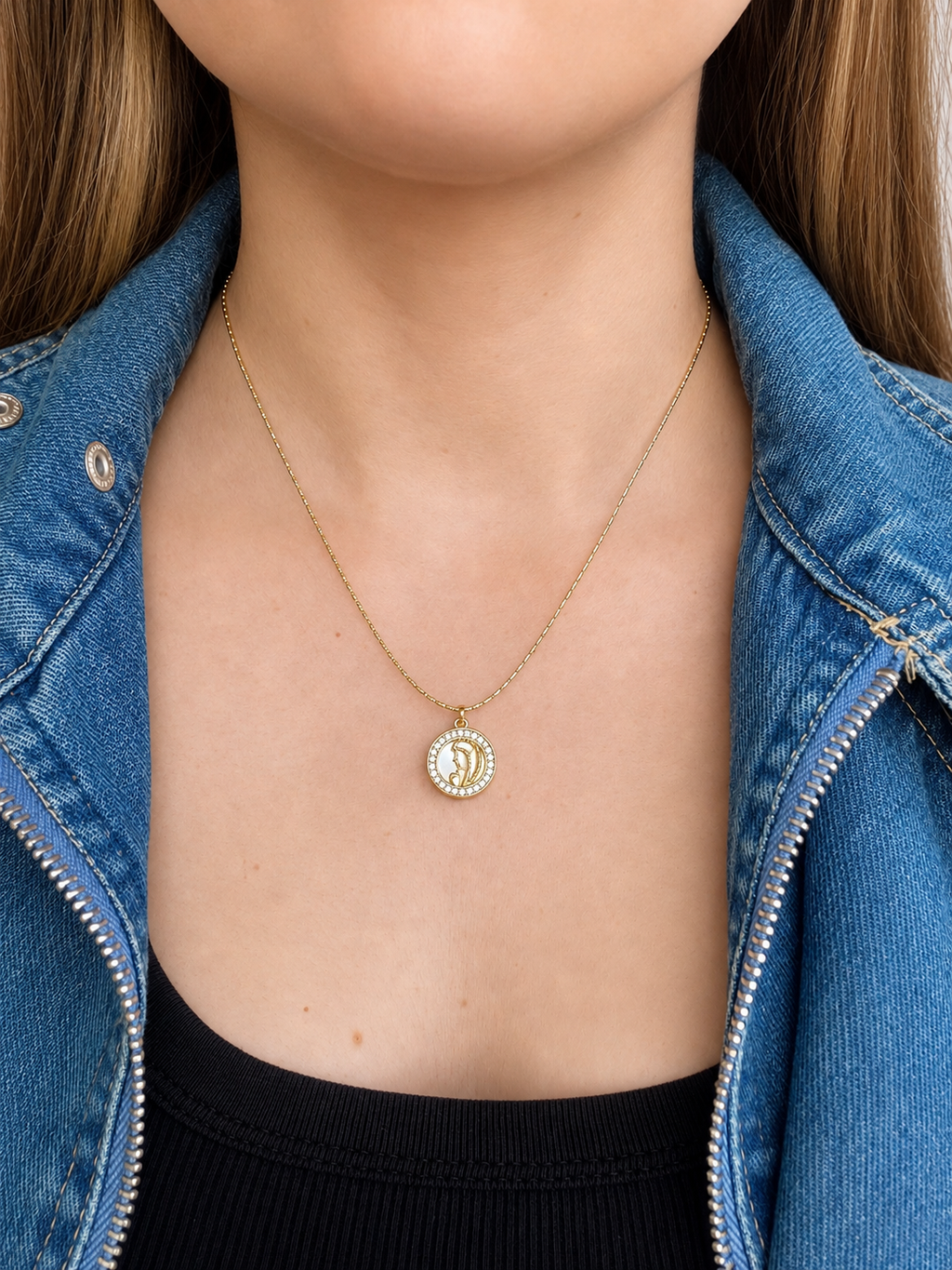 COLLAR LUZ DE MARÍA ORO